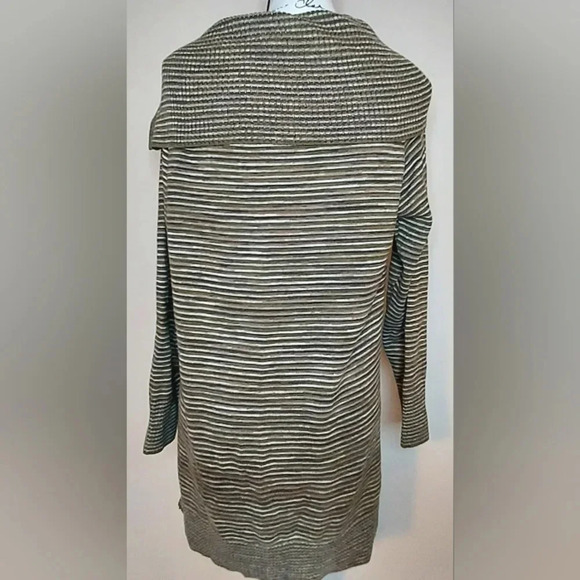 EightEightEight Women's L Split Turtle Neck Pullover Sweater Cotton Long Sleeve - Picture 2 of 9